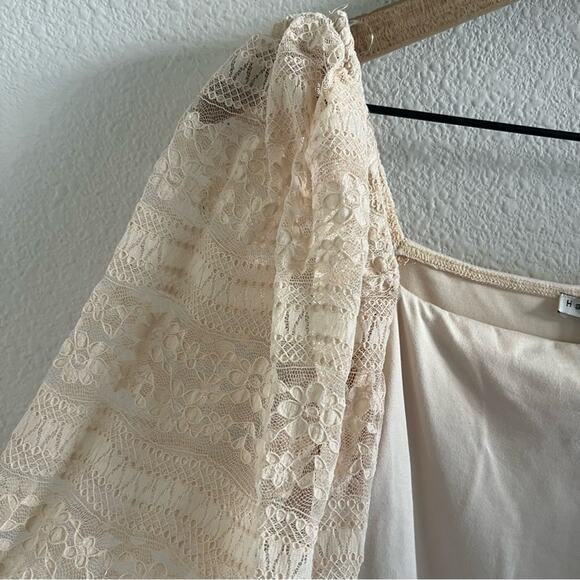 NWT Haute Monde Light Pink Cream Bodysuit Lace Statement Arm Small - Picture 6 of 8